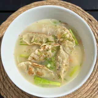 Mandoo Soup